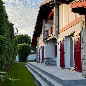 L'etape Basque Bed & Breakfast